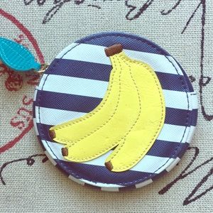 COPY - Banana coin purse